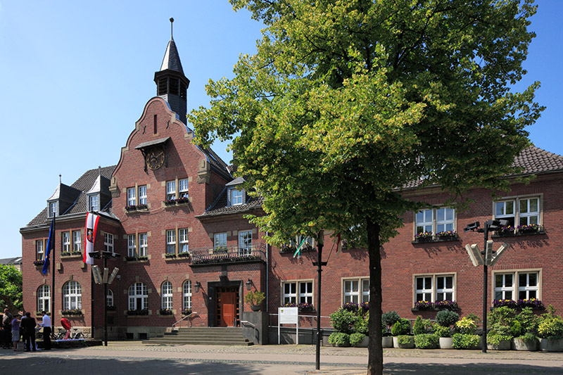 Dormagen: Altes Rathaus in der Dormagener City
