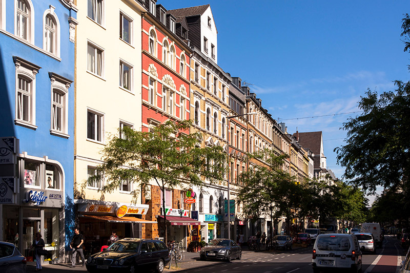 Köln-Nippes, Geschäfte auf der Neusser Str.