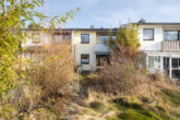 Rückansicht - Familienglück auf Erbpacht! Reihenmittelhaus mit Garten und Garage in Heimersdorf!