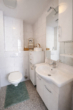 Gäste-WC - Flexibles Wohnen: Gepflegtes Einfamilienhaus mit Appartement, Terrasse & Garage in Köln Longerich!