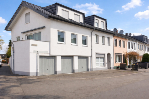 Flexibles Wohnen: Gepflegtes Einfamilienhaus mit Appartement, Terrasse & Garage in Köln Longerich!, 50737 Köln, Reiheneckhaus