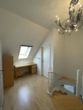 Flur oben - Wohnen in Rheinnähe! Renovierte und teilmöblierte 3-Zimmer-Maisonettewohnung mit Balkon in Niehl!