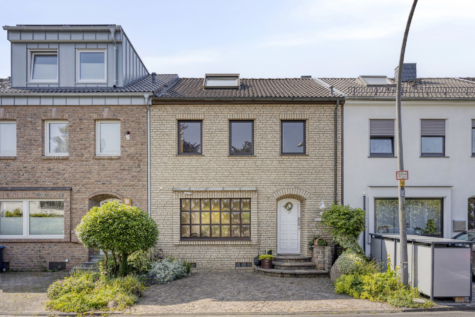 Einfamilienhaus mit Ausbaureserve in Longerich!, 50737 Köln / Longerich, Reihenmittelhaus