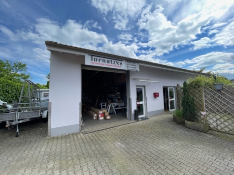Provisionsfrei! Lagerhalle mit neuwertigen Ausstellungs- und Büroräumen in Köln Blumenberg, 50765 Köln / Blumenberg, Halle