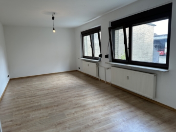 Longerich; Gepflegte 3-Zimmerwohnung im Hochparterre!, 50739 Köln, Erdgeschosswohnung