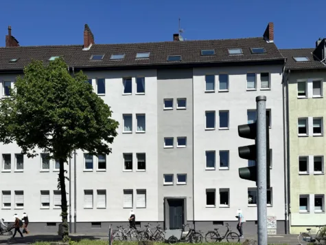 HELLE DACHGESCHOSSWOHNUNG MIT GARTENMITBENUTZUNG IN EHRENFELD!, 50827 Köln, Dachgeschosswohnung