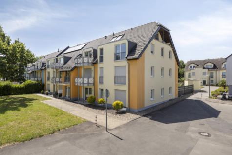 Provisionsfrei! Barrierefreie 3-Zimmer-Wohnung mit zwei Balkonen und Tiefgaragenstellplatz!, 50765 Köln / Volkhoven/Weiler, Etagenwohnung