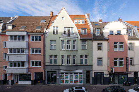 Charmanter Altbau trifft auf Top-Lage: 4 Zimmer und zwei Balkone in Sülz!, 50937 Köln, Etagenwohnung