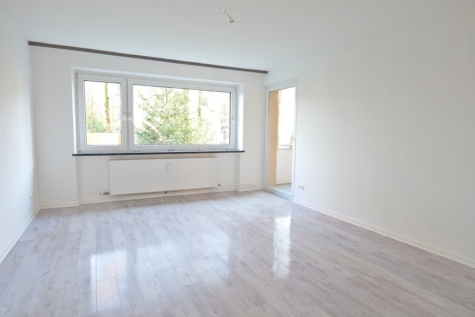 Modernisierte 3-Zimmer Balkonwohnung in Seeberg-Süd!, 50769 Köln / Seeberg, Erdgeschosswohnung