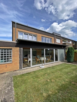 Großzügiges 6-Zimmer Einfamilienhaus mit Garten und Garage in Köln Auweiler, 50765 Köln / Esch/Auweiler, Einfamilienhaus