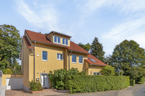 !Provisionsfrei! Einfamilienhaus der Extraklasse auf Traumgrundstück!, 50737 Köln / Longerich, Einfamilienhaus
