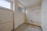 Küche - Renovierungsbedürftige 3 Zimmer Wohnung mit Blick über Köln